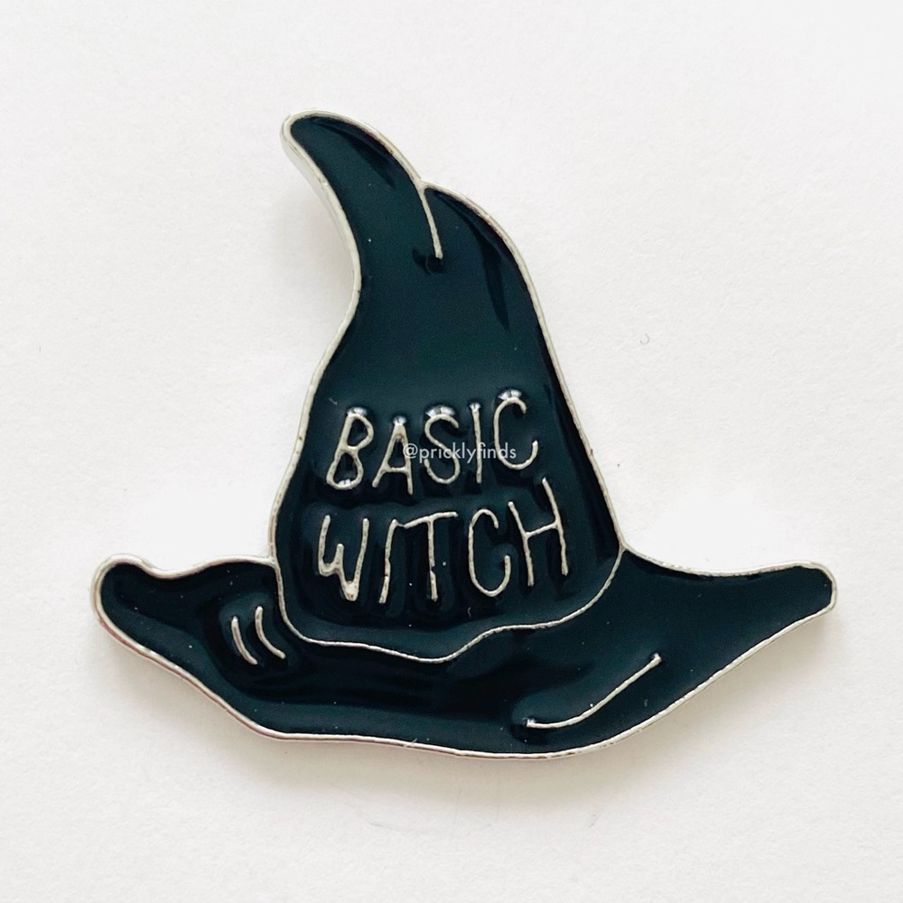 8/$40 Basic Witch Silver Magic Hat Enamel Pin